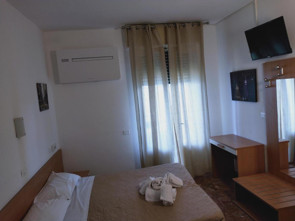 Hotel Diana Gardone Riviera Εξωτερικό φωτογραφία