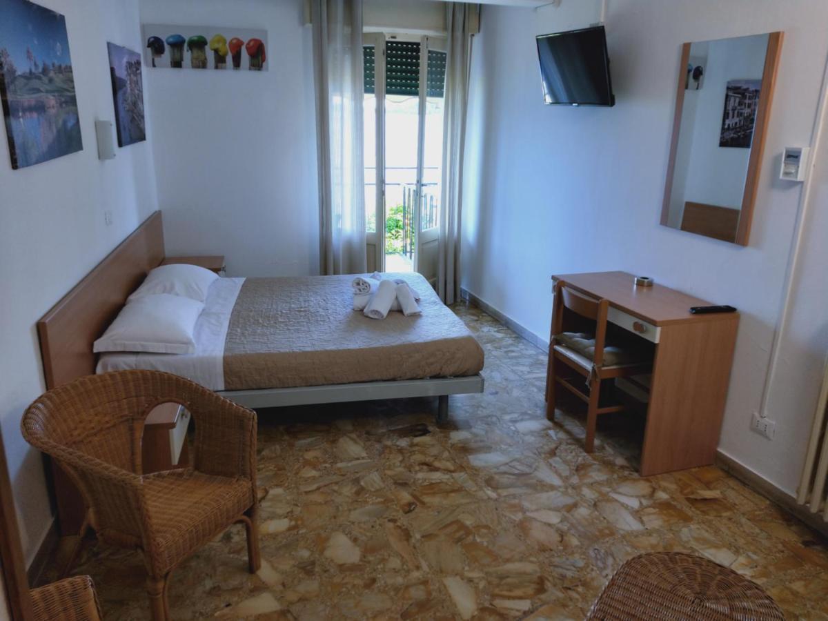 Hotel Diana Gardone Riviera Εξωτερικό φωτογραφία