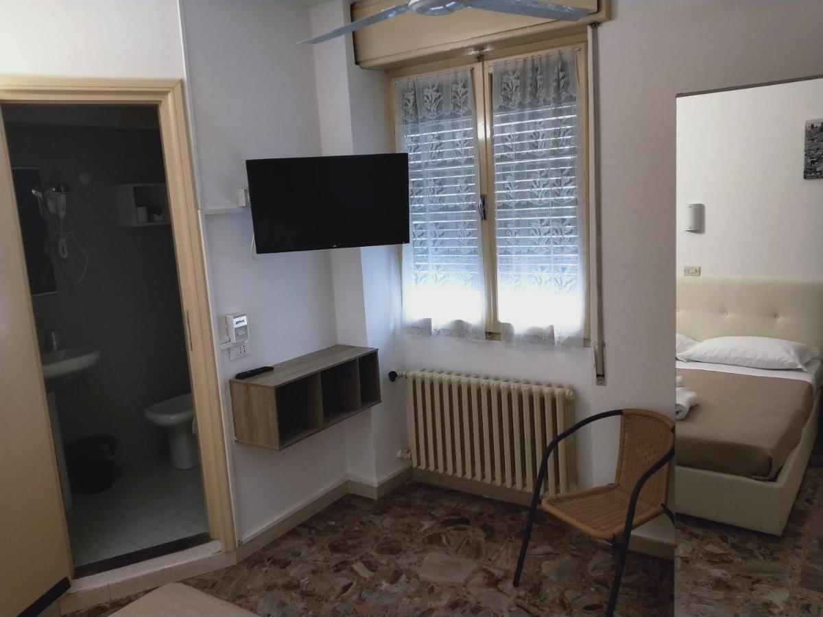 Hotel Diana Gardone Riviera Εξωτερικό φωτογραφία